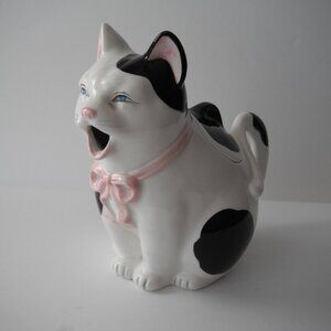 Vintage Takahashi of San Francisco Cat Teapot Porcelain White/Black Japan